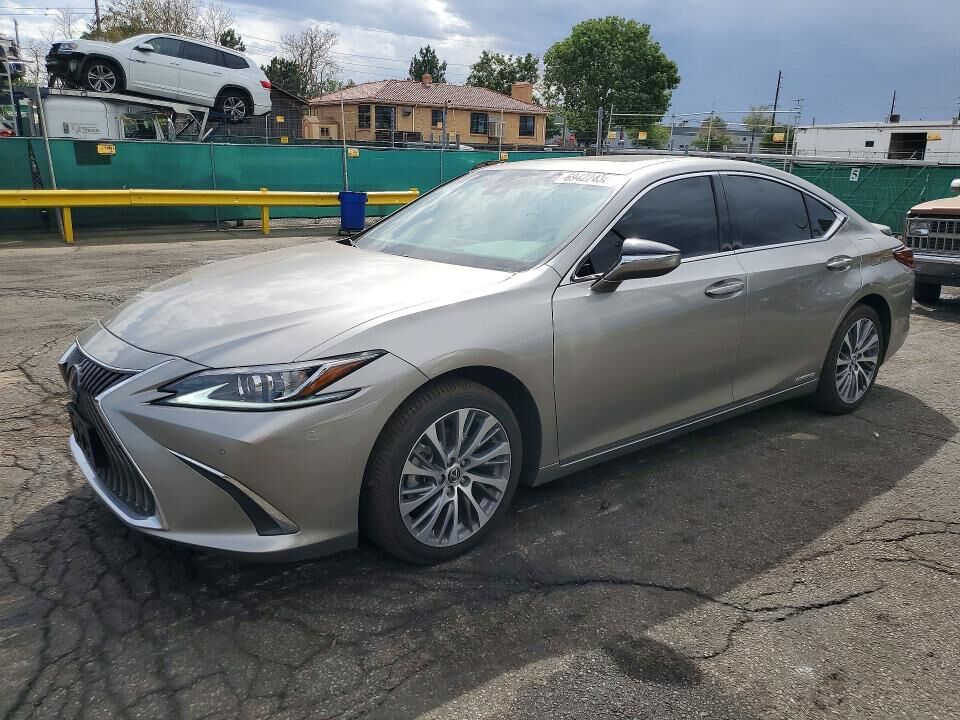 2021 LEXUS ES