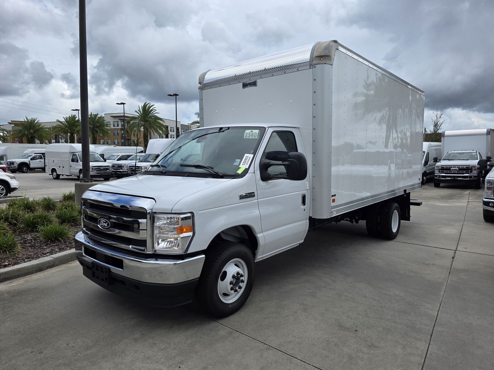 2027 FORD E-450