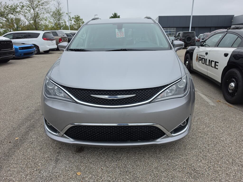2017 CHRYSLER Pacifica