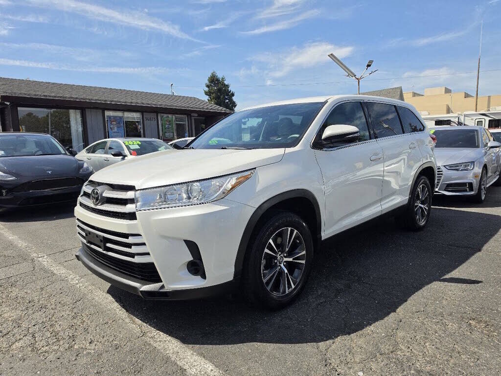 2019 TOYOTA Highlander