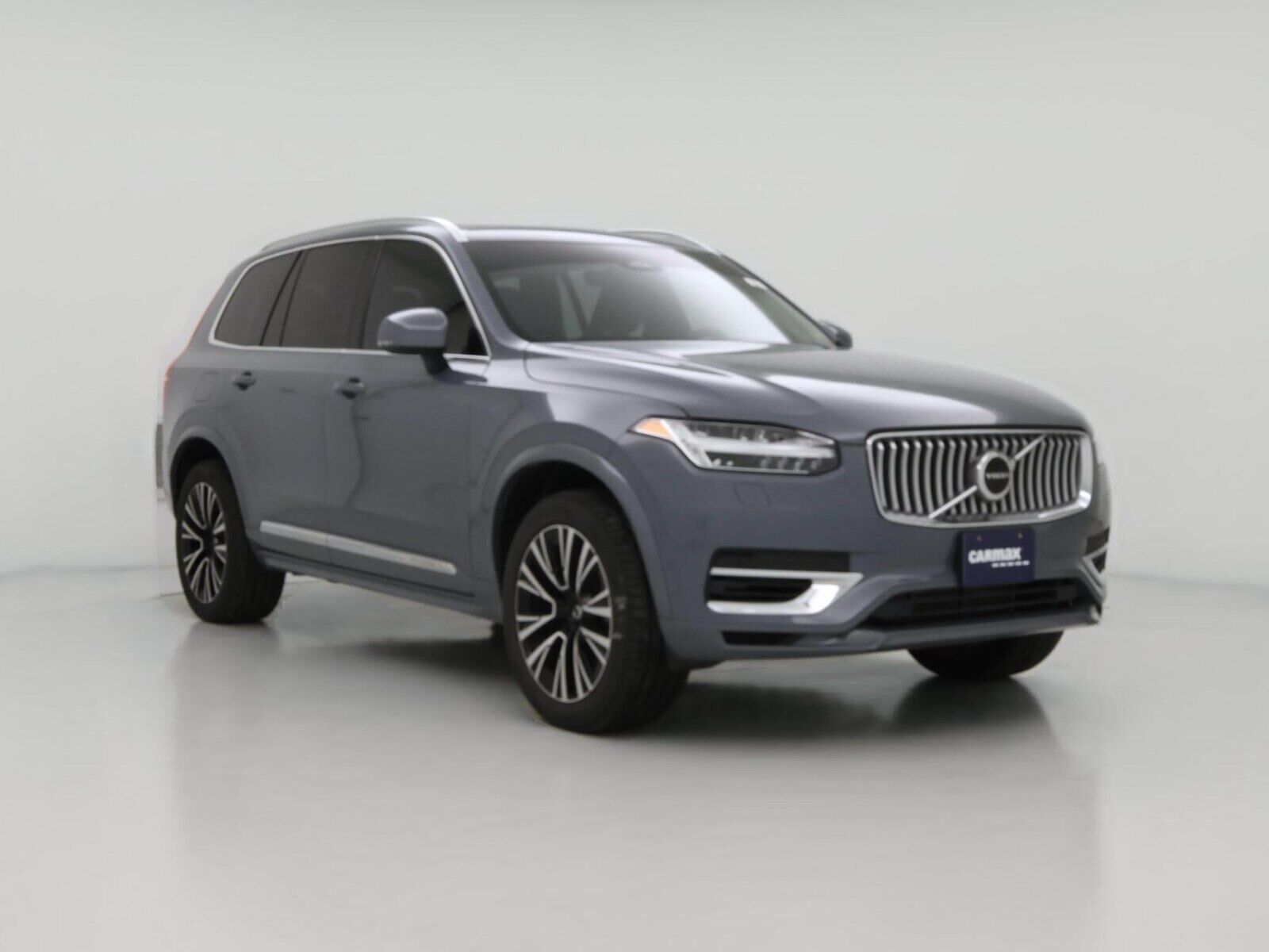 2023 VOLVO XC90