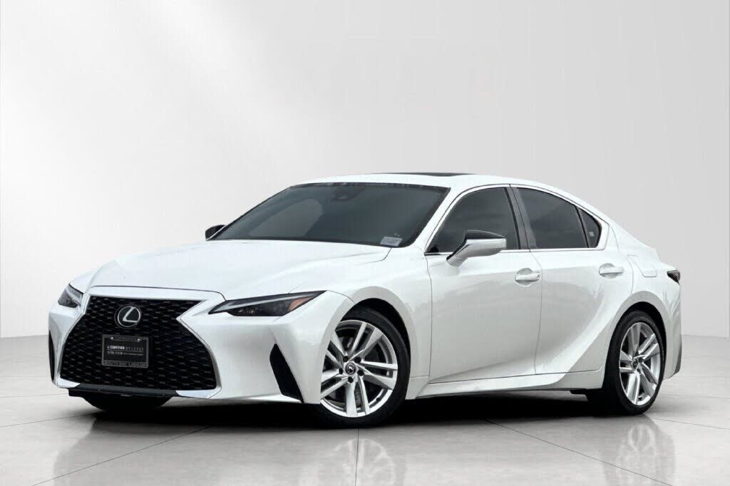 2024 LEXUS IS