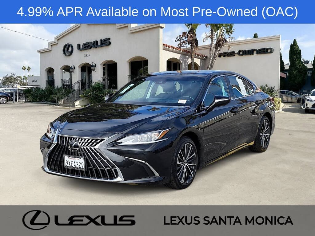 2025 LEXUS ES