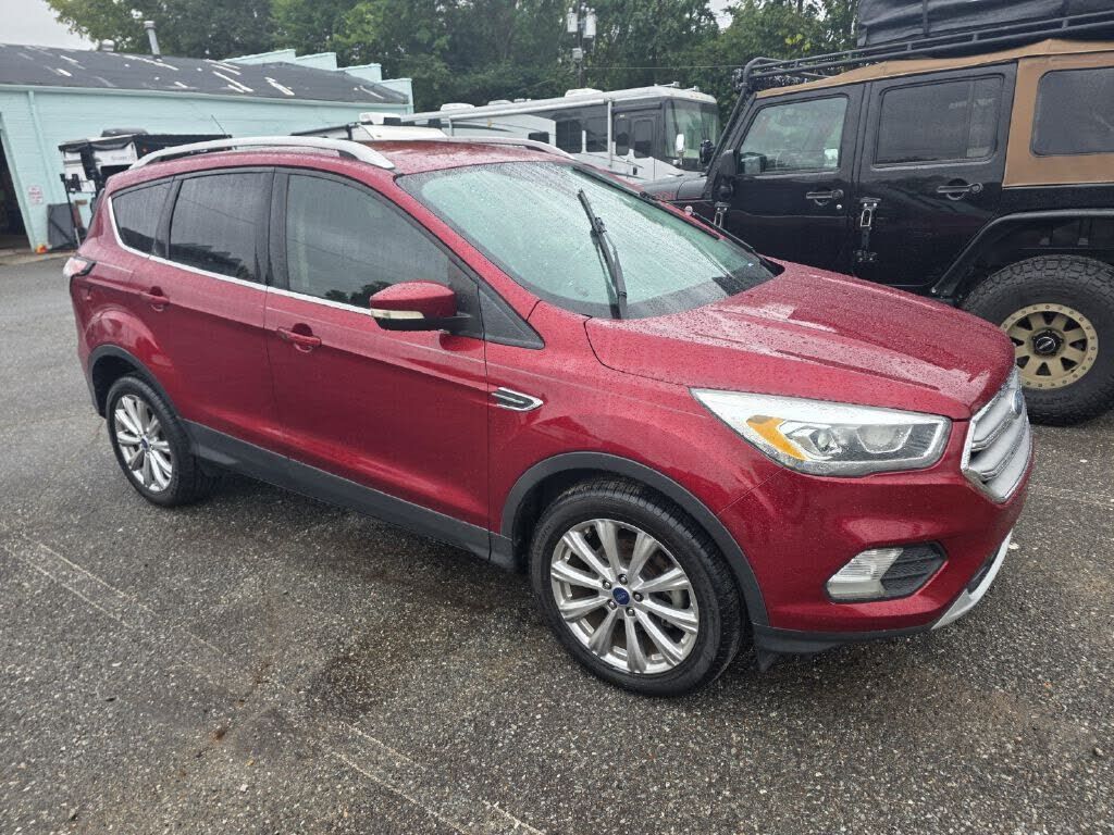 2017 FORD Escape
