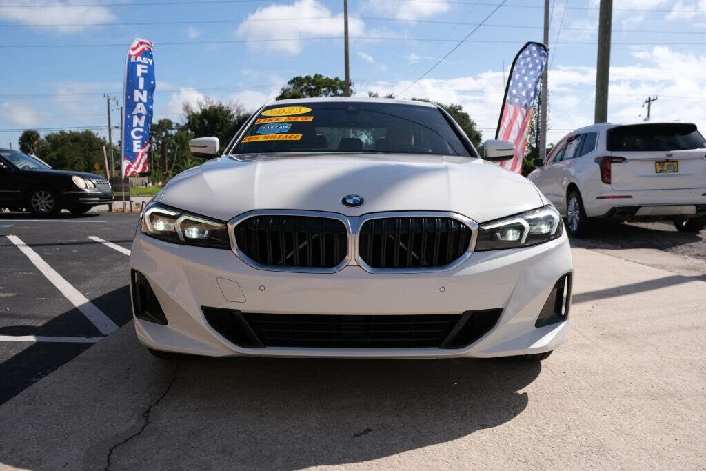 2023 BMW 330i