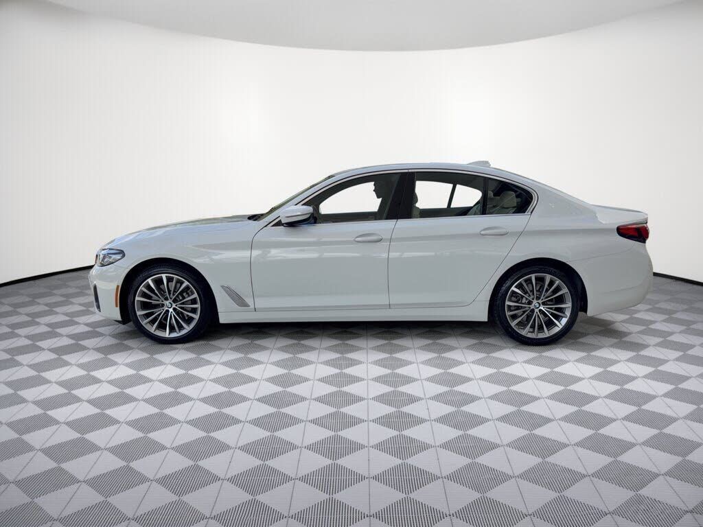 2023 BMW 530i