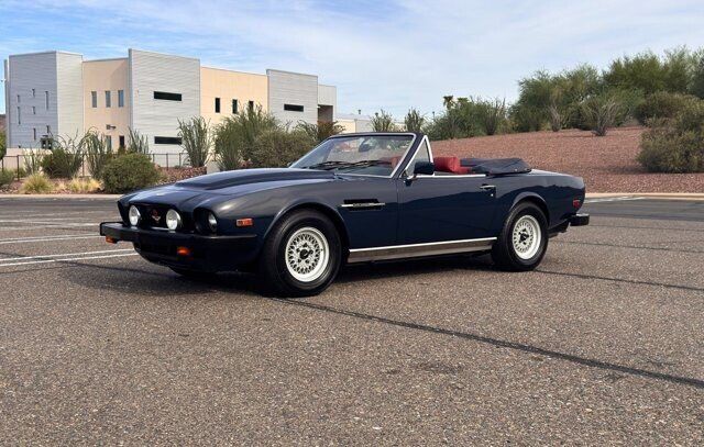 1984 ASTON MARTIN V8