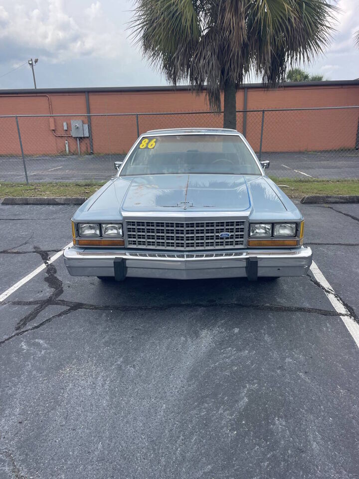 1986 FORD LTD