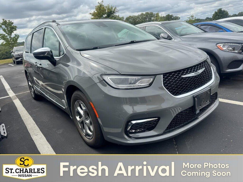 2023 CHRYSLER Pacifica