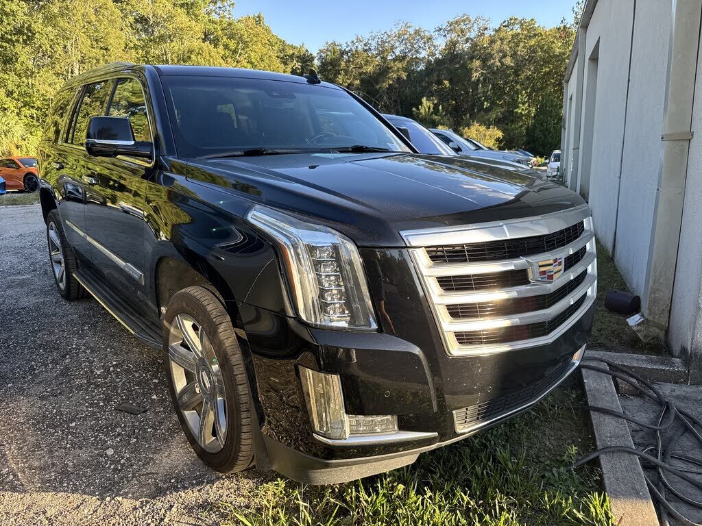 2019 CADILLAC Escalade