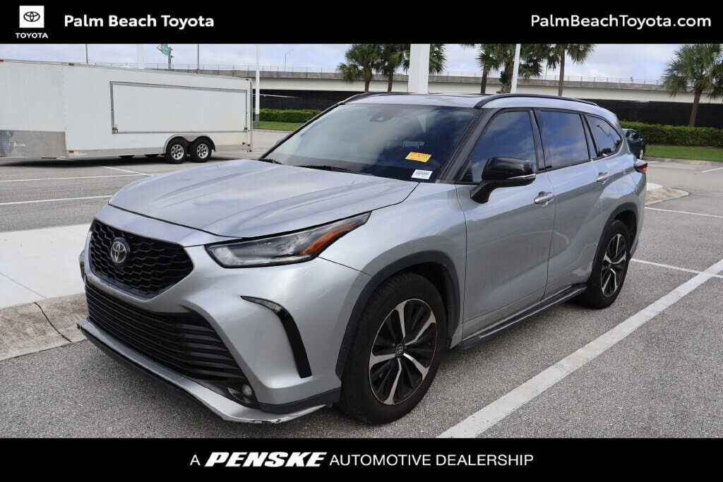 2021 TOYOTA Highlander