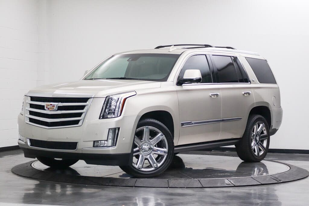 2017 CADILLAC Escalade