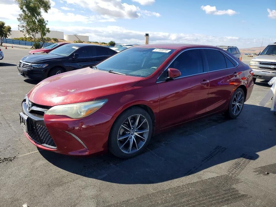 2016 TOYOTA Camry