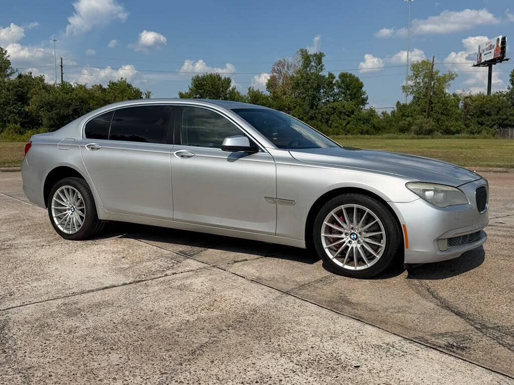 2010 BMW 7 Series