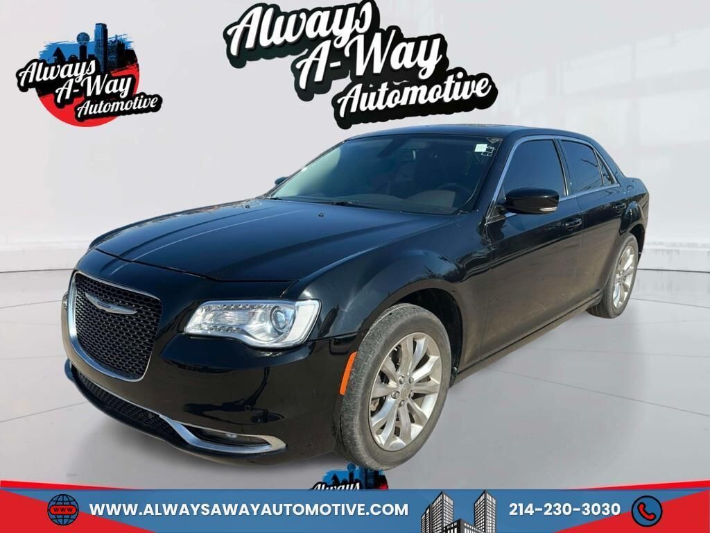 2019 CHRYSLER 300