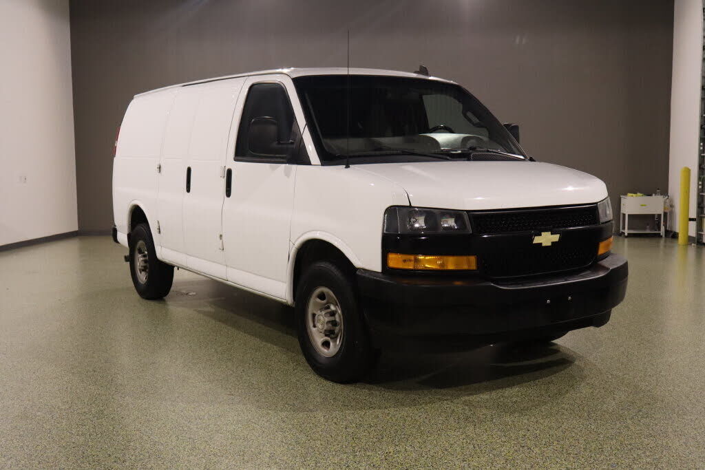 2023 CHEVROLET Express