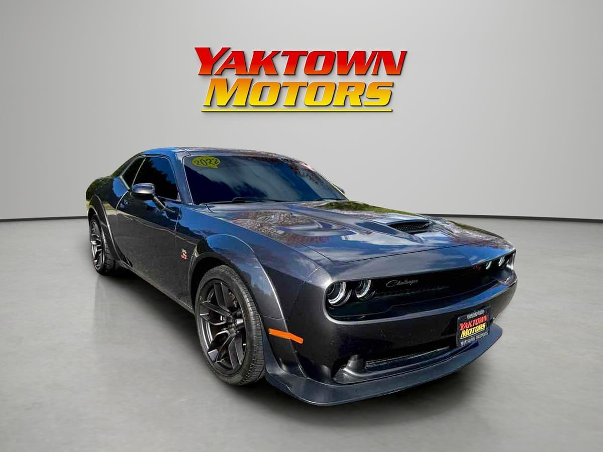 2022 DODGE Challenger