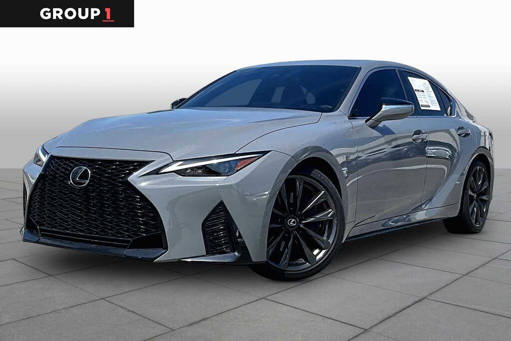 2025 LEXUS IS