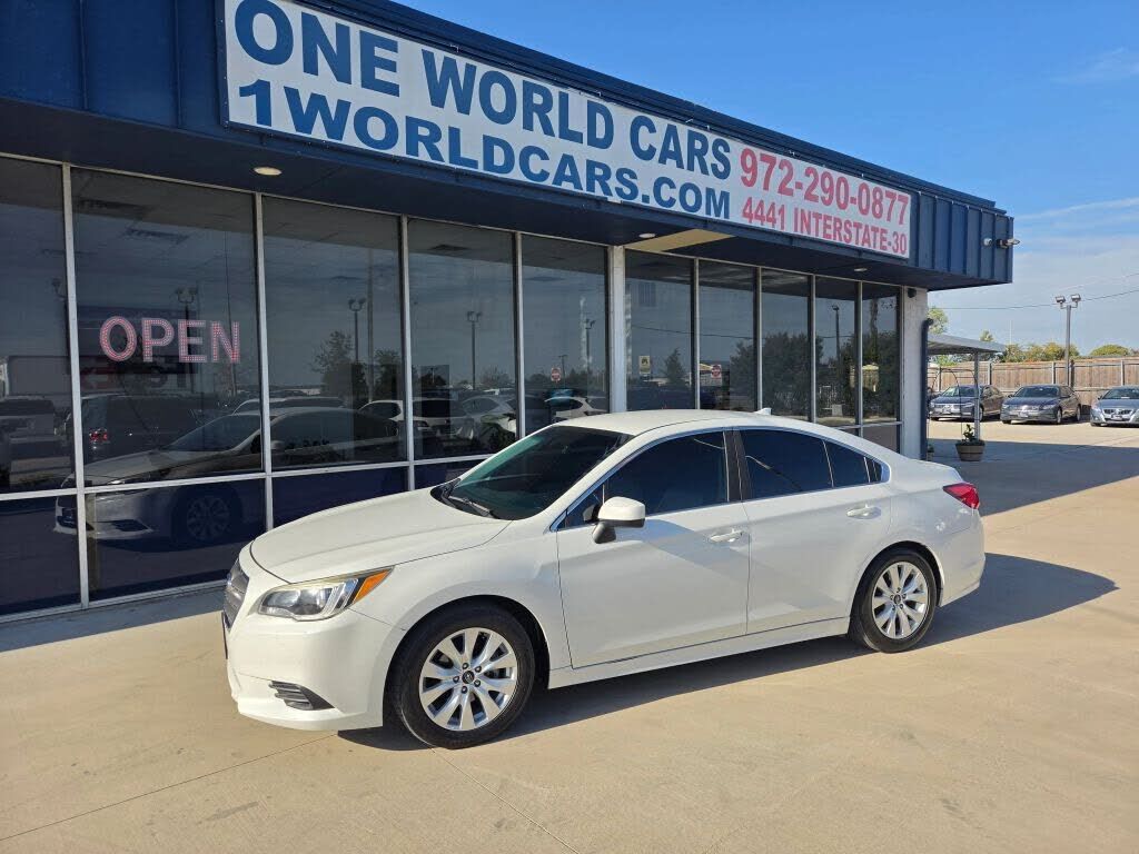 2017 SUBARU Legacy
