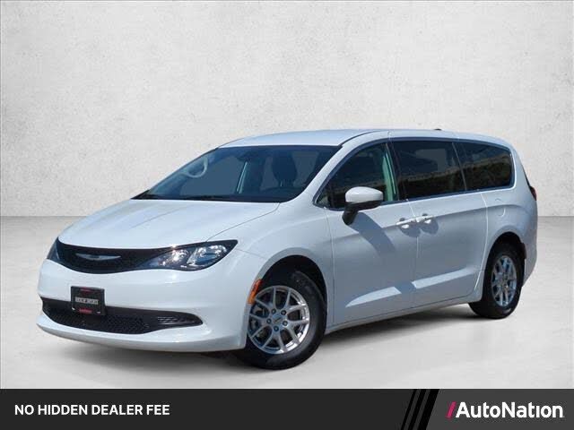 2023 CHRYSLER Voyager