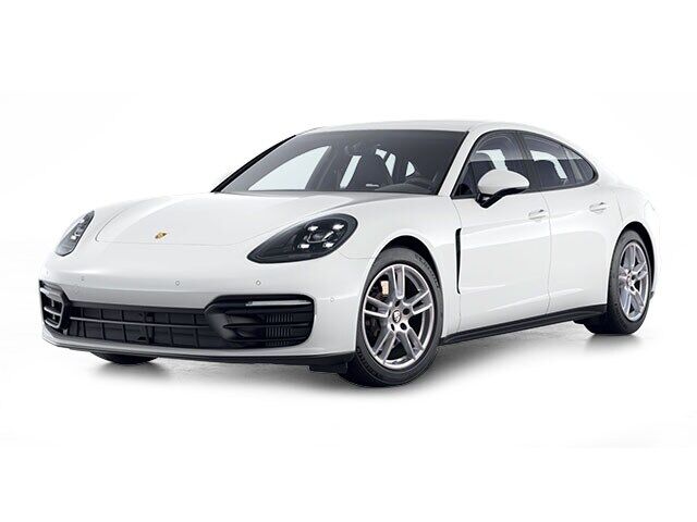 2022 PORSCHE Panamera