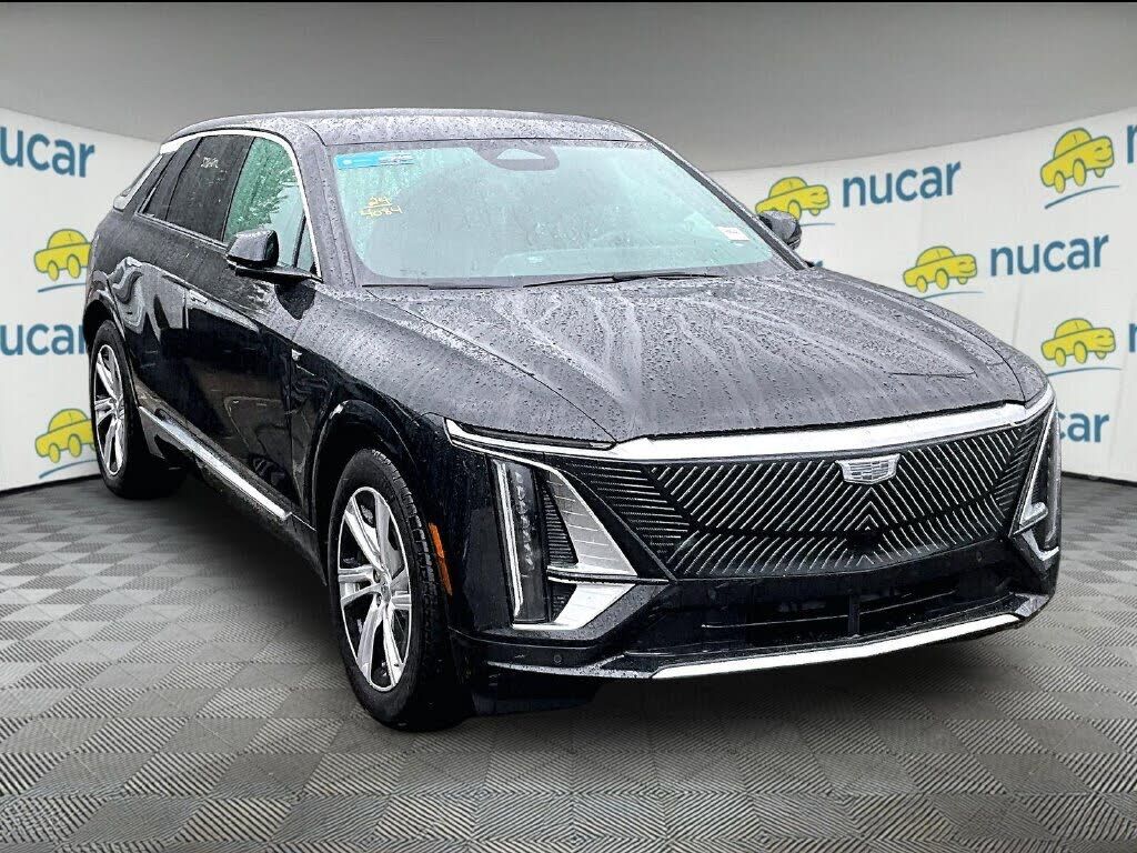 2024 CADILLAC Lyriq