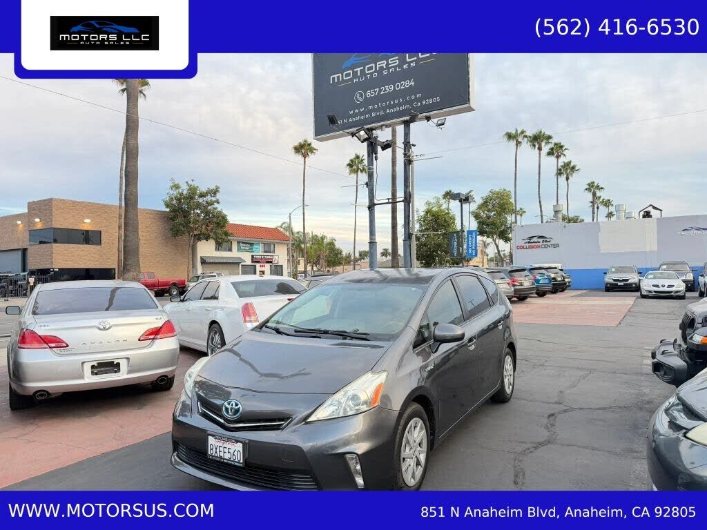 2013 TOYOTA Prius