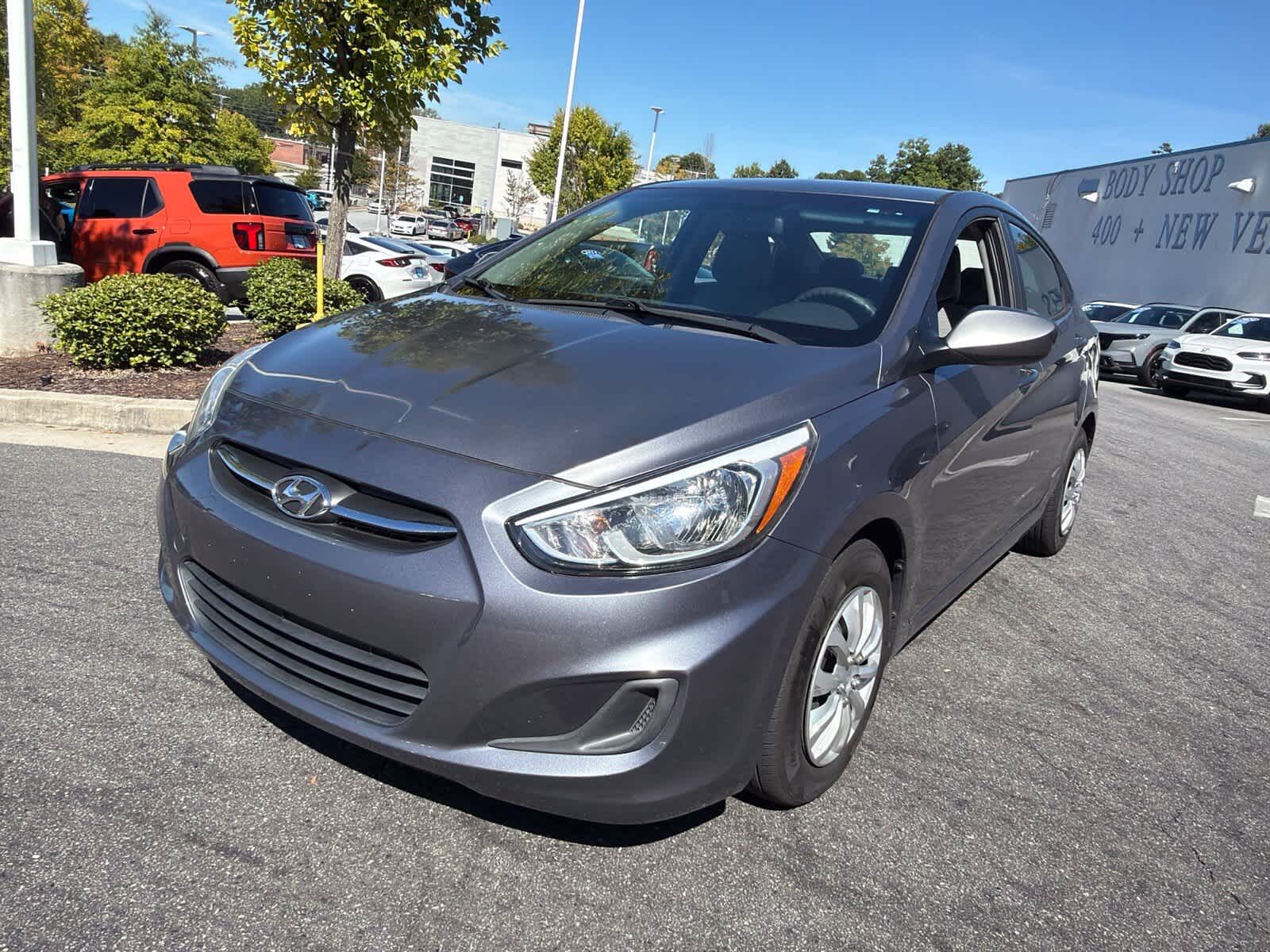 2015 HYUNDAI Accent