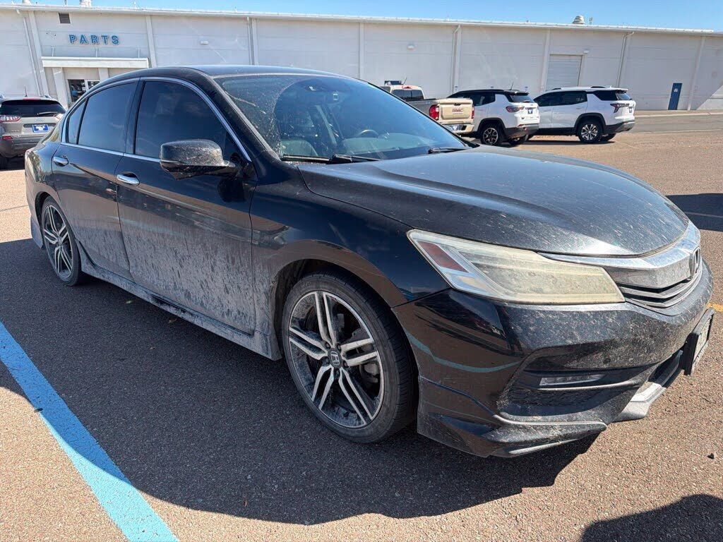 2017 HONDA Accord