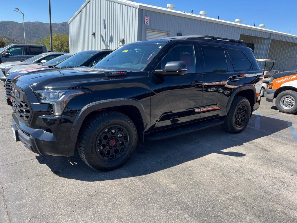 2025 TOYOTA Sequoia