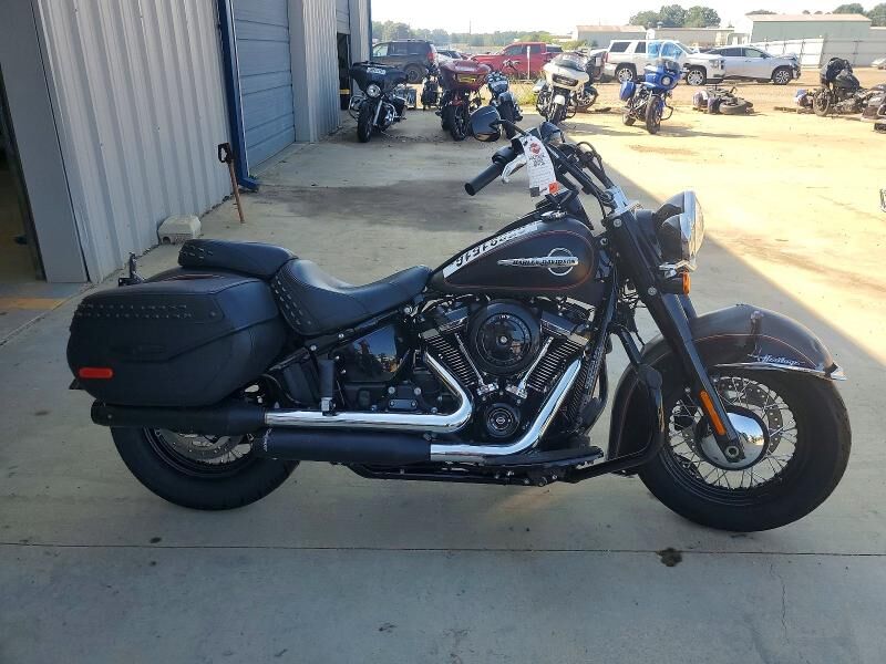 2018 HARLEY DAVIDSON FLHC / Heritage Classic