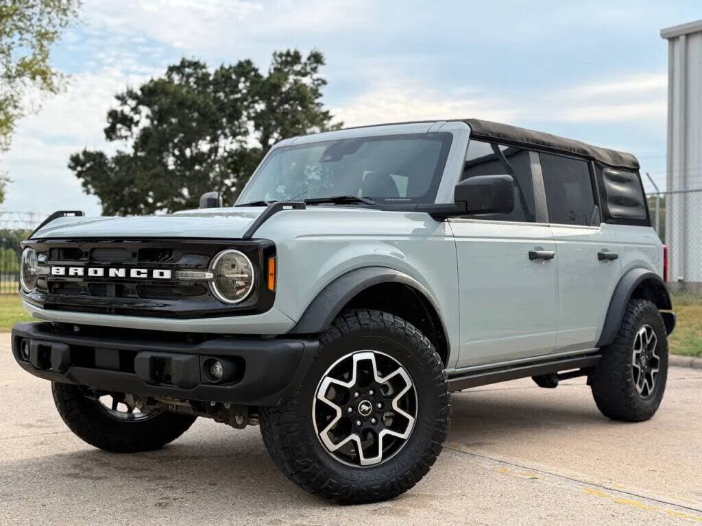 2023 FORD Bronco