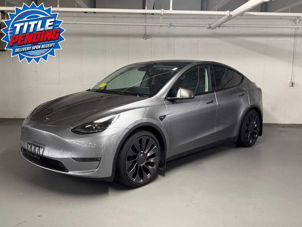 2024 TESLA Model Y