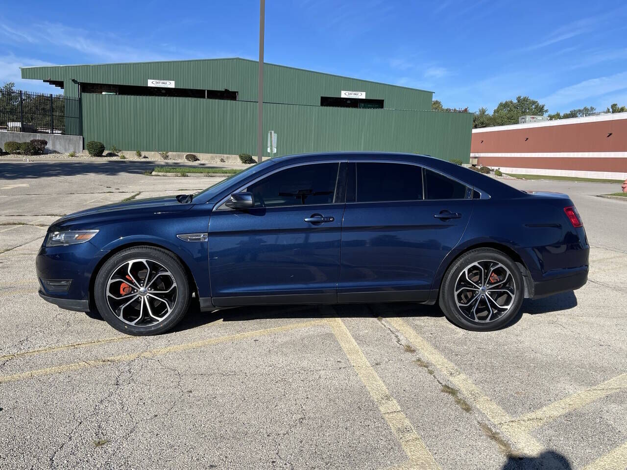 2017 FORD Taurus