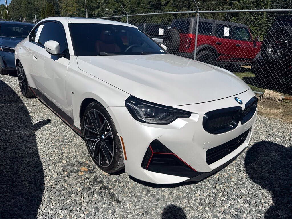 2022 BMW 230i