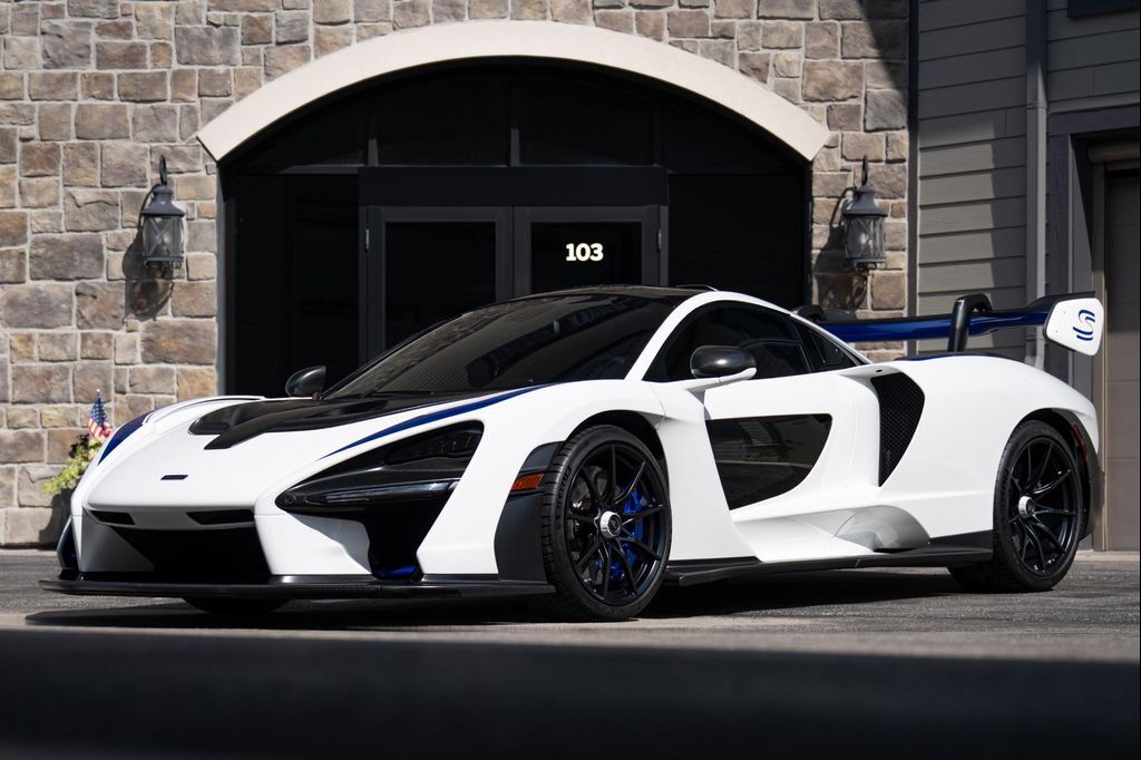 2019 MCLAREN SENNA