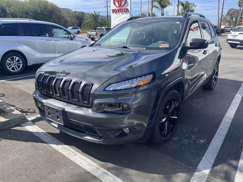 2018 JEEP Cherokee