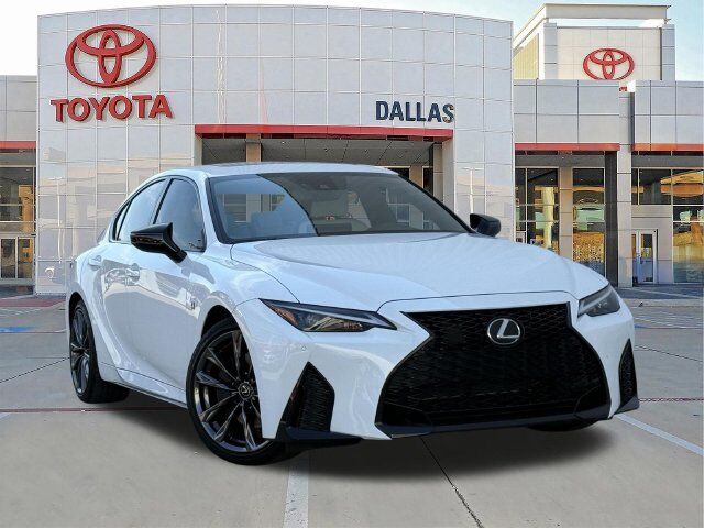 2025 LEXUS IS
