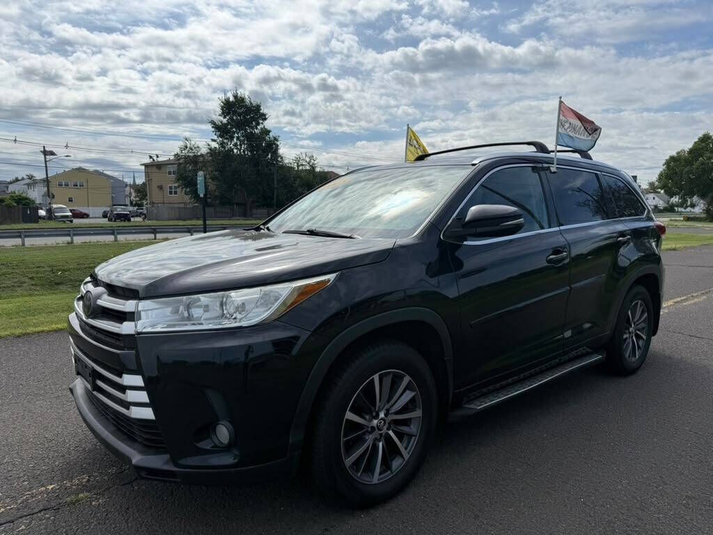 2018 TOYOTA Highlander