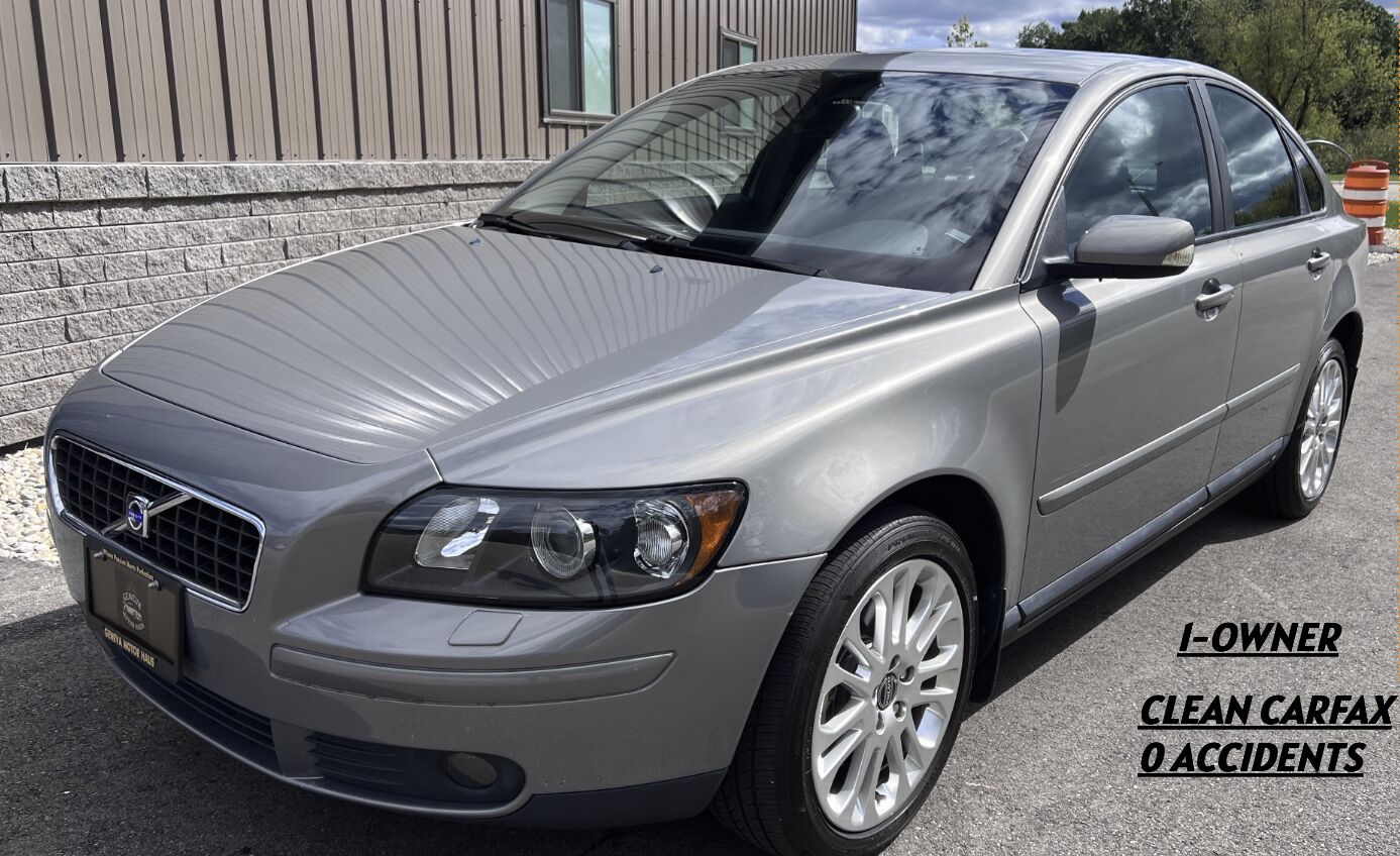 2005 VOLVO S40