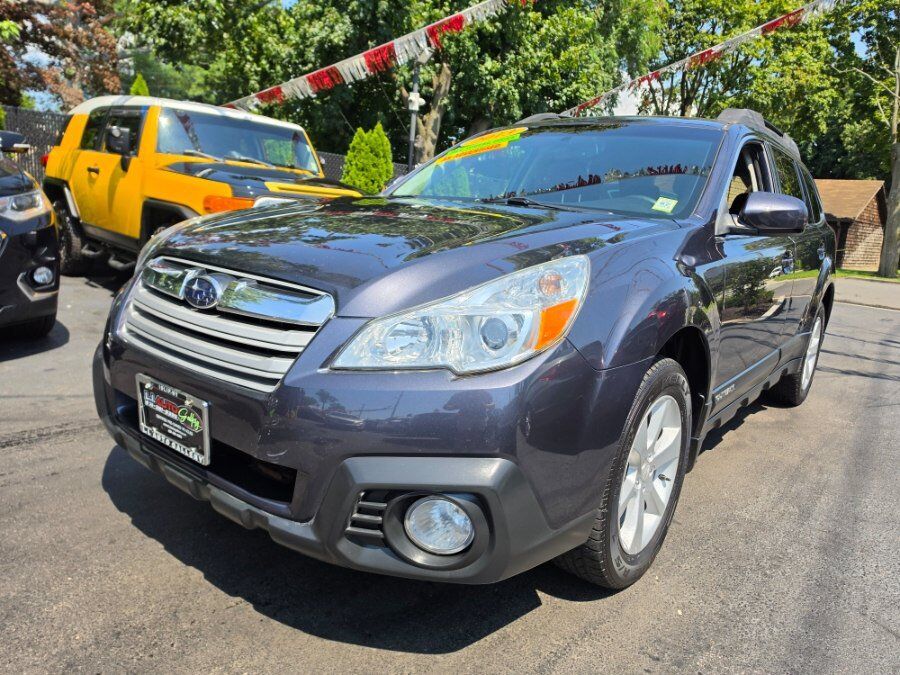 2013 SUBARU Outback