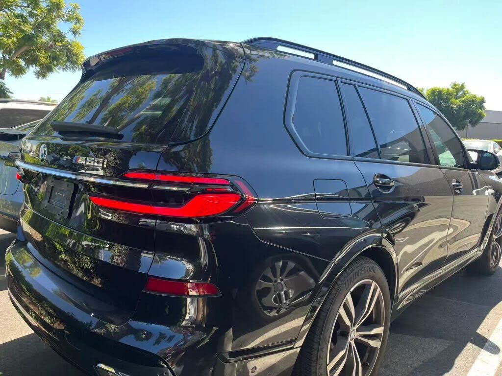 2025 BMW X7