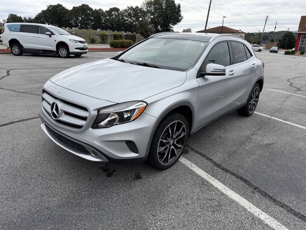 2016 MERCEDES-BENZ GLA-Class