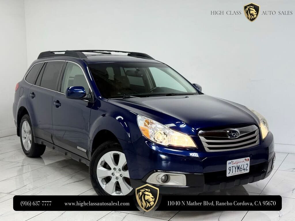 2011 SUBARU Outback