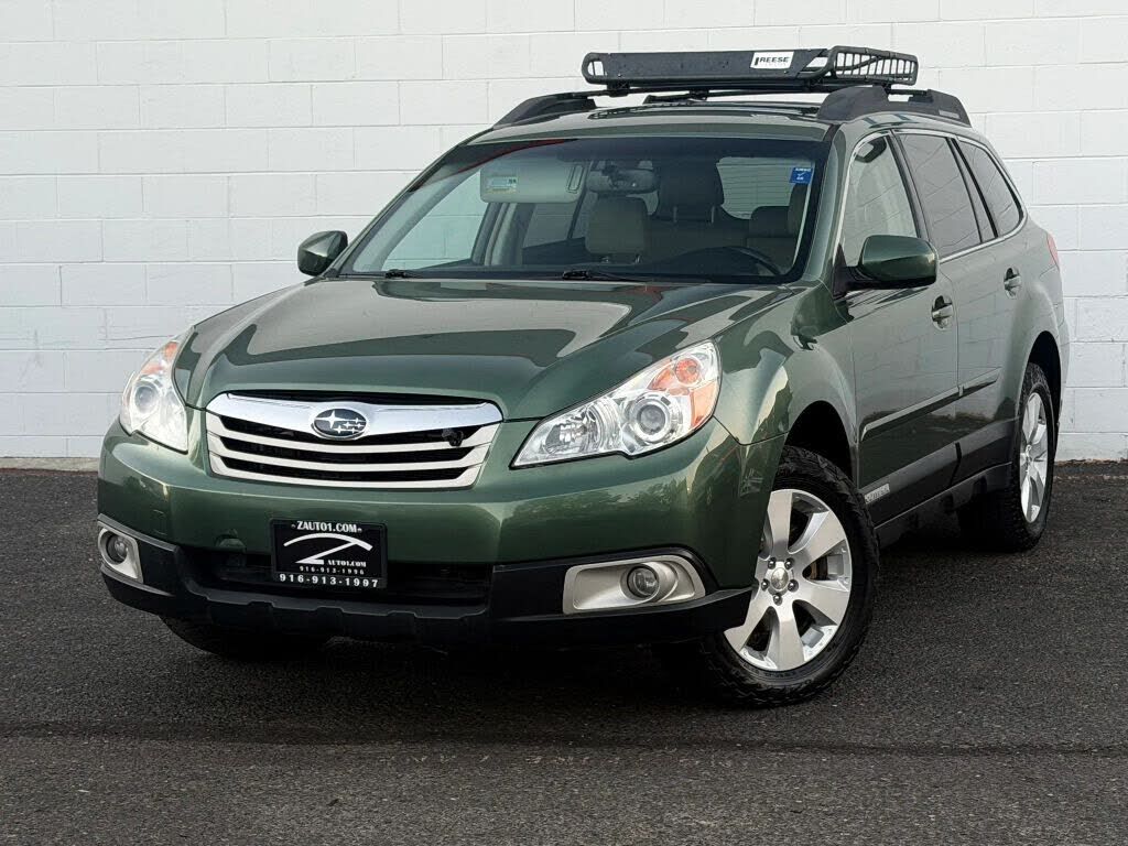 2012 SUBARU Outback