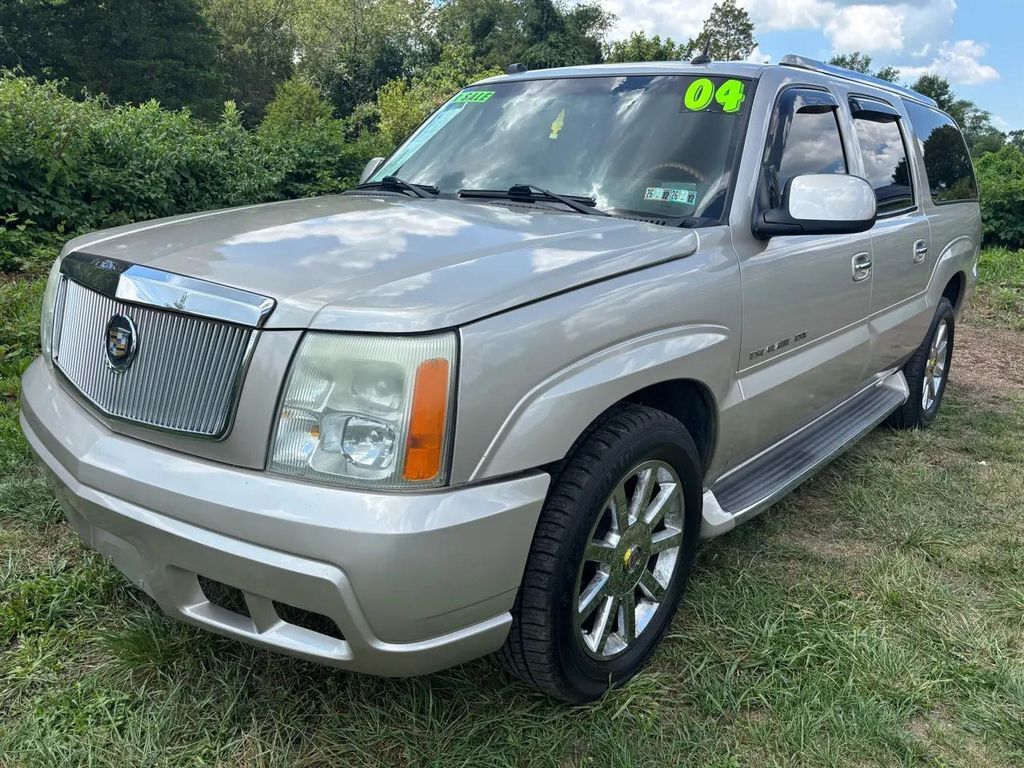 2004 CADILLAC Escalade