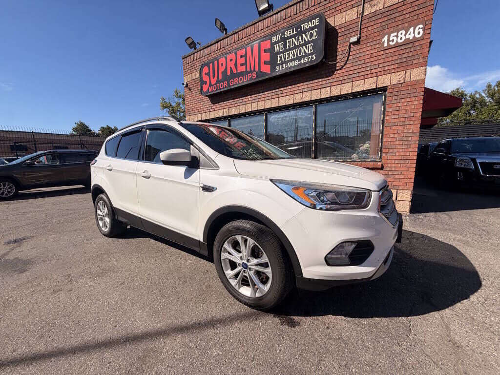 2017 FORD Escape