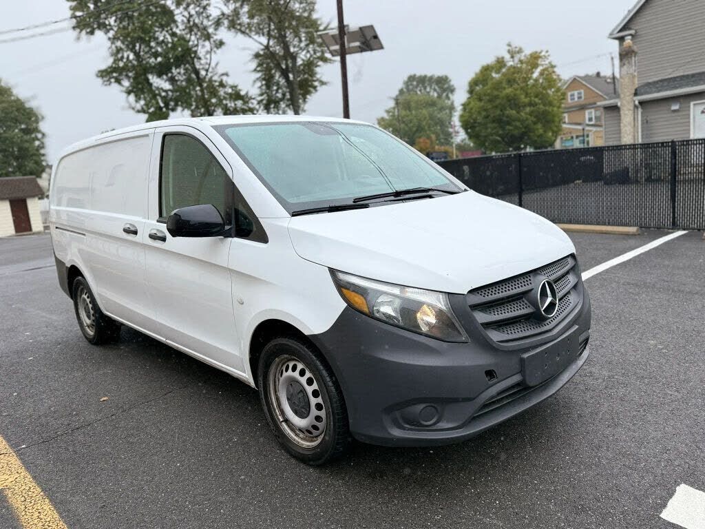 2020 Mercedes-Benz METRIS