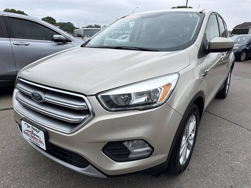 2017 FORD Escape
