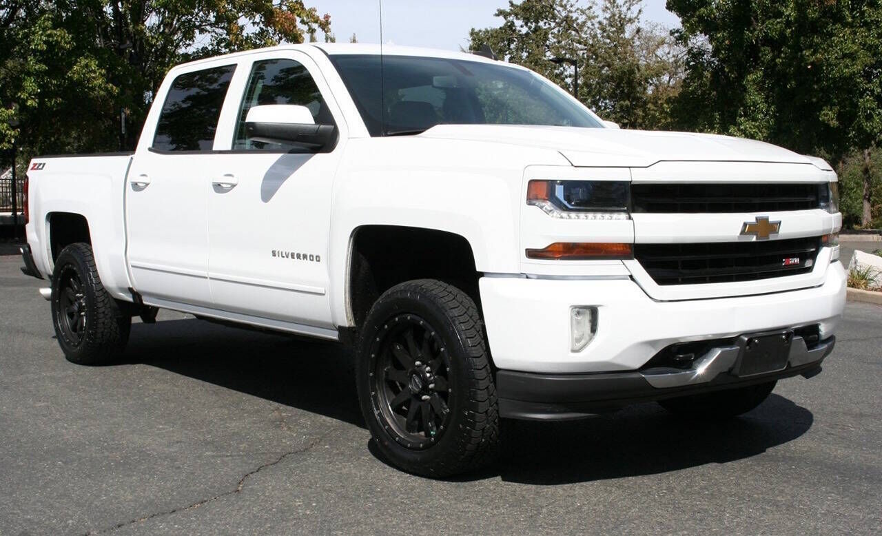 2017 CHEVROLET Silverado